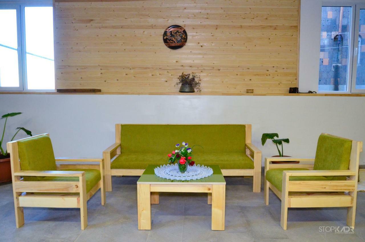 Yeghevnut Hotel ゴリス エクステリア 写真
